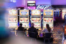 Philippine players enjoying spin ph app live casino on mobile